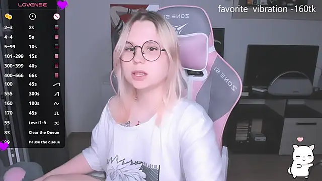 Snapshot of miray_kuriyama123 chatting on September 2025 06:40:01 PM miray kuriyama123 online show from September 2025 06:40:01 PM