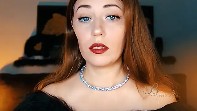 Snapshot of MissBeverlyMills chatting on October 2025 06:12:01 AM MissBeverlyMills online show from October 2025 06:12:01 AM