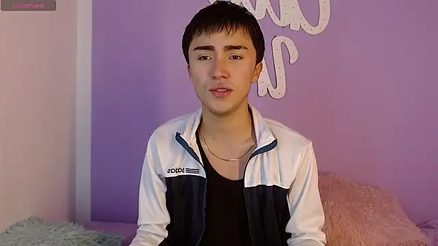 Snapshot of santi-fabulous chatting on December 2024 03:59:02 AM santi-fabulous online show from December 2024 03:59:02 AM