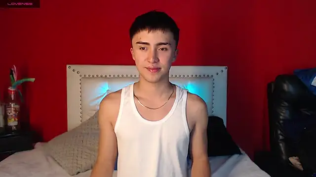 Snapshot of santi-fabulous chatting on December 2024 01:37:02 AM santi-fabulous online show from December 2024 01:37:02 AM