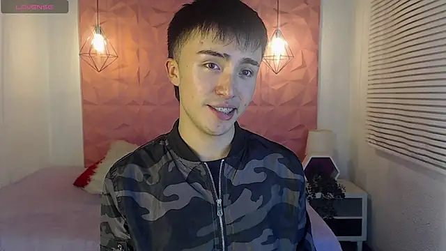 Snapshot of santi-fabulous chatting on March 2025 03:13:02 AM santi-fabulous online show from March 2025 03:13:02 AM