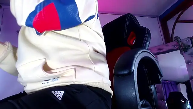 Lina23  online show from January 2026 11:45:02 AM