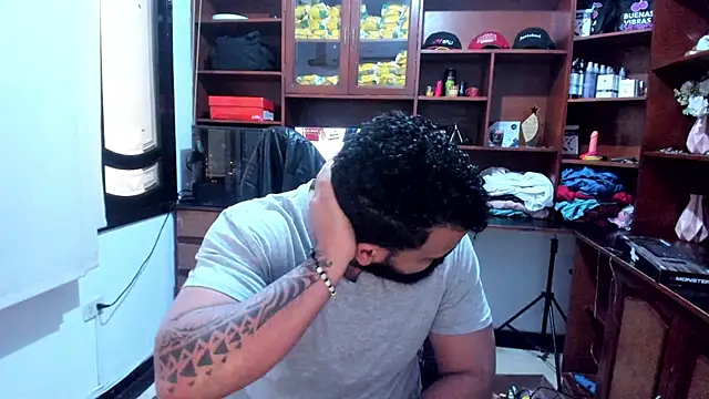 Snapshot of Drako_Argentii chatting on December 2024 03:47:01 PM Drako Argentii online show from December 2024 03:47:01 PM