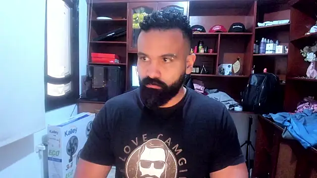 Snapshot of Drako_Argentii chatting on December 2024 02:38:02 PM Drako Argentii online show from December 2024 02:38:02 PM