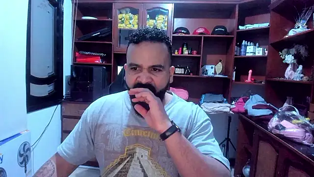 Snapshot of Drako_Argentii chatting on December 2024 12:35:01 PM Drako Argentii online show from December 2024 12:35:01 PM