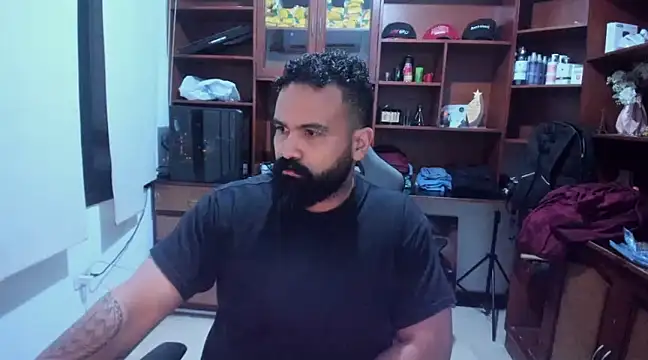 Snapshot of Drako_Argentii chatting on December 2024 07:57:01 AM Drako Argentii online show from December 2024 07:57:01 AM