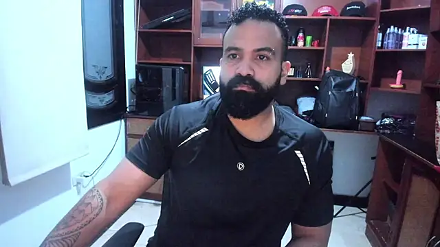 Snapshot of Drako_Argentii chatting on December 2024 03:29:02 AM Drako Argentii online show from December 2024 03:29:02 AM