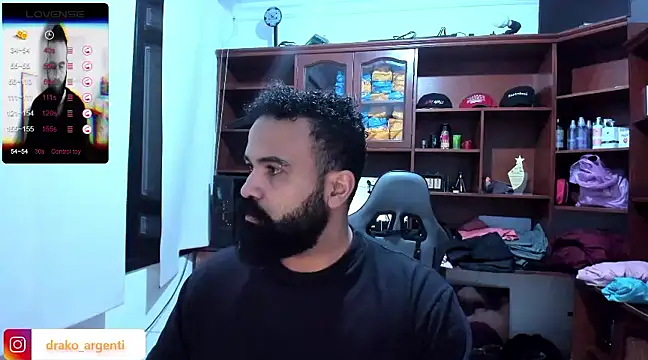 Snapshot of Drako_Argentii chatting on December 2024 11:24:02 PM Drako Argentii online show from December 2024 11:24:02 PM