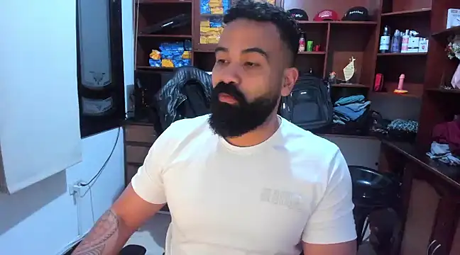 Snapshot of Drako_Argentii chatting on January 2025 10:40:02 PM Drako Argentii online show from January 2025 10:40:02 PM