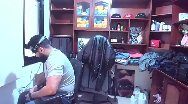 Snapshot of Drako_Argentii chatting on January 2025 03:46:01 PM Drako Argentii online show from January 2025 03:46:01 PM