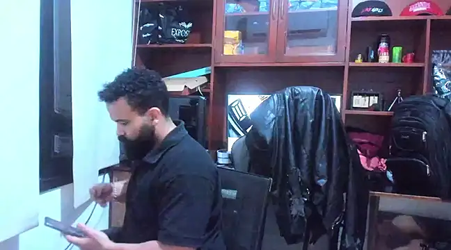 Snapshot of Drako_Argentii chatting on January 2025 06:43:02 AM Drako Argentii online show from January 2025 06:43:02 AM