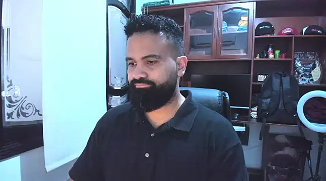 Snapshot of Drako_Argentii chatting on February 2025 07:33:01 PM Drako Argentii online show from February 2025 07:33:01 PM