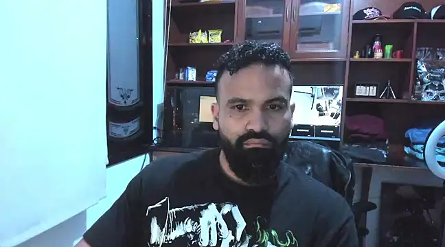 Snapshot of Drako_Argentii chatting on February 2025 11:34:02 PM Drako Argentii online show from February 2025 11:34:02 PM