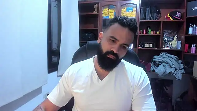 Snapshot of Drako_Argentii chatting on March 2025 04:27:02 AM Drako Argentii online show from March 2025 04:27:02 AM