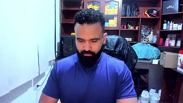 Snapshot of Drako_Argentii chatting on March 2025 03:51:01 AM Drako Argentii online show from March 2025 03:51:01 AM