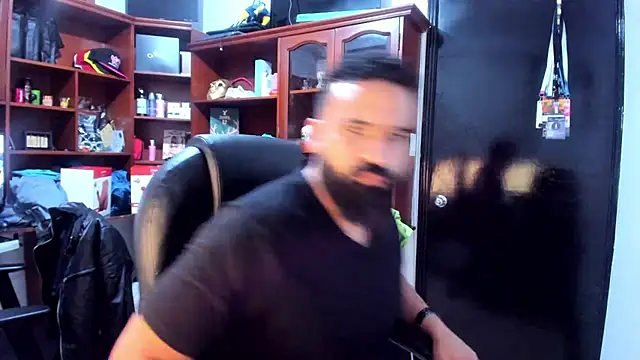 Snapshot of Drako_Argentii chatting on March 2025 08:23:02 AM Drako Argentii online show from March 2025 08:23:02 AM