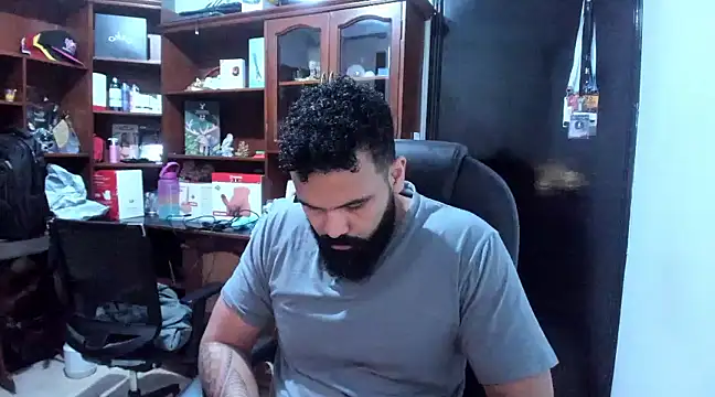 Snapshot of Drako_Argentii chatting on March 2025 06:53:01 AM Drako Argentii online show from March 2025 06:53:01 AM