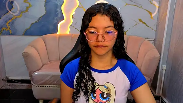 victoria castillo b online show from May 2026 01:05:02 PM