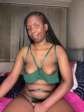 Snapshot of Kinkyy_ chatting on December 2024 11:50:02 PM Kinkyy online show from December 2024 11:50:02 PM