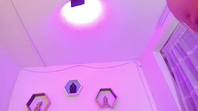 Eliissh  online show from March 2025 01:48:01 PM