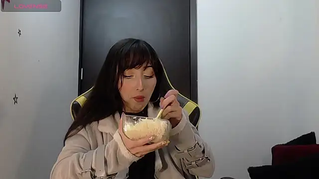 Snapshot of v1cky_ chatting on October 2025 11:02:02 PM v1cky online show from October 2025 11:02:02 PM