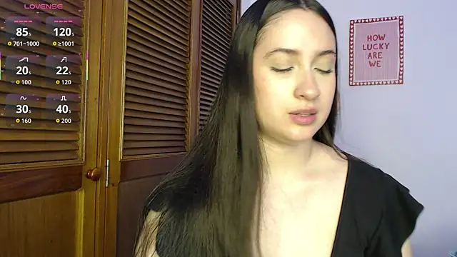 Snapshot of sofiaduque_26 chatting on April 2026 07:37:01 PM sofiaduque 26 online show from April 2026 07:37:01 PM