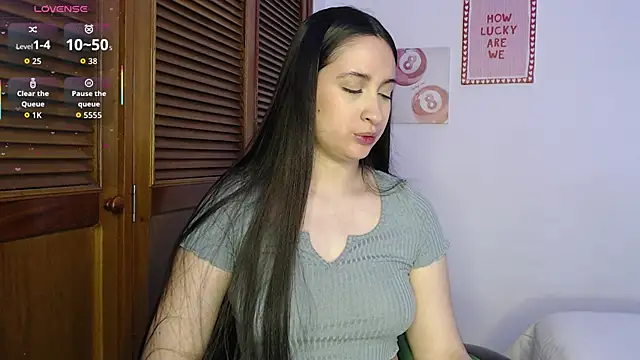 Snapshot of sofiaduque_26 chatting on April 2026 07:33:02 PM sofiaduque 26 online show from April 2026 07:33:02 PM