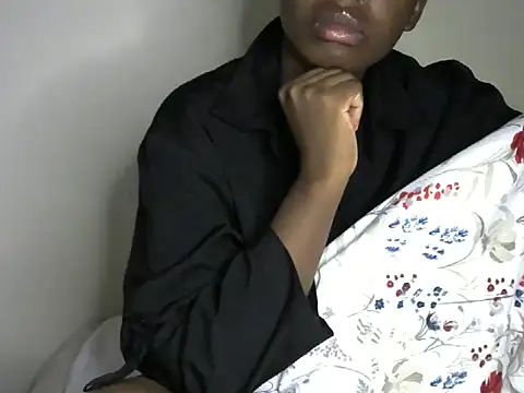 Snapshot of Novah_ chatting on March 2026 02:18:01 AM Novah online show from March 2026 02:18:01 AM