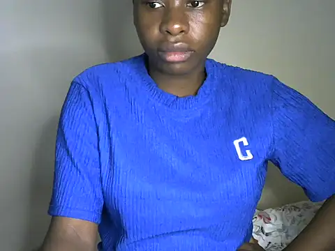 Snapshot of Novah_ chatting on March 2026 01:01:02 AM Novah online show from March 2026 01:01:02 AM