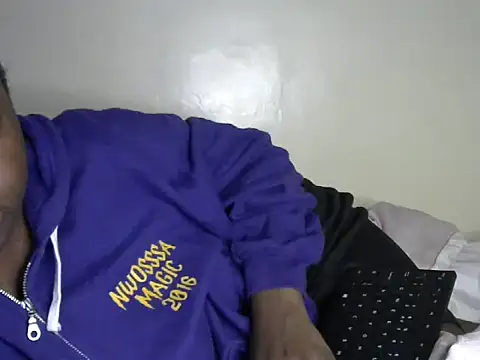 Snapshot of Novah_ chatting on March 2026 11:21:02 PM Novah online show from March 2026 11:21:02 PM