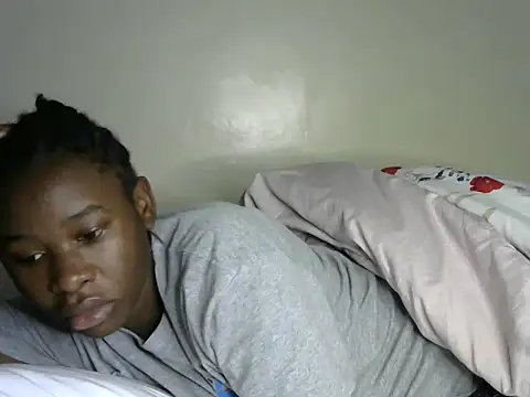 Snapshot of Novah_ chatting on March 2026 02:22:01 AM Novah online show from March 2026 02:22:01 AM