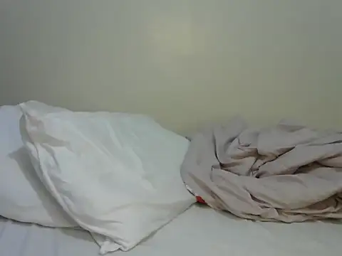 Snapshot of Novah_ chatting on March 2026 02:12:01 AM Novah online show from March 2026 02:12:01 AM