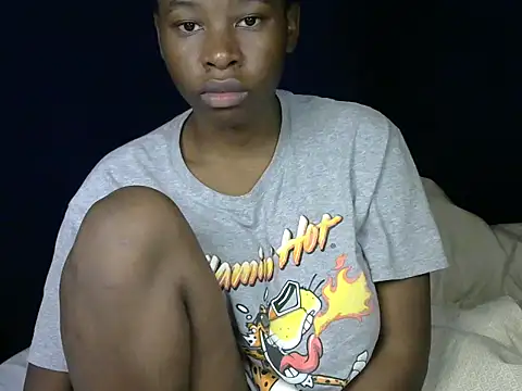 Snapshot of Novah_ chatting on May 2026 12:48:01 AM Novah online show from May 2026 12:48:01 AM