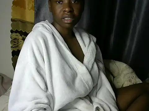 Snapshot of Novah_ chatting on June 2026 01:43:02 AM Novah online show from June 2026 01:43:02 AM