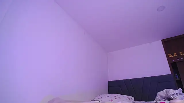 Snapshot of Yinn_Silver chatting on January 2025 10:11:01 AM Yinn Silver online show from January 2025 10:11:01 AM