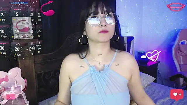 Snapshot of SexyLuna__ chatting on February 2025 10:55:02 PM SexyLuna online show from February 2025 10:55:02 PM
