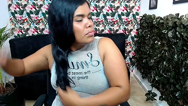 Snapshot of Wendy_Hot_ chatting on January 2025 06:59:01 AM Wendy Hot online show from January 2025 06:59:01 AM