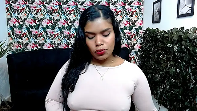 Snapshot of Wendy_Hot_ chatting on January 2025 07:46:02 AM Wendy Hot online show from January 2025 07:46:02 AM