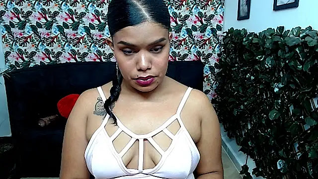 Snapshot of Wendy_Hot_ chatting on January 2025 07:39:02 AM Wendy Hot online show from January 2025 07:39:02 AM