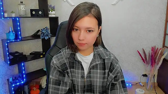 Lina Brownie online show from January 2025 02:26:02 AM