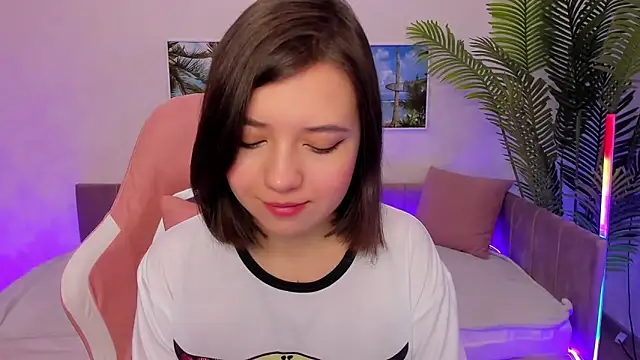 Lina Brownie online show from March 2025 01:53:02 AM