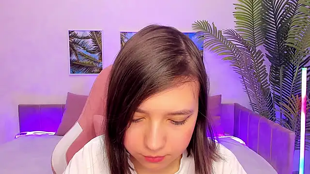 Lina Brownie online show from March 2025 05:28:02 AM