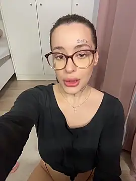 Snapshot of fuckdoll_18 chatting on November 2025 09:10:01 AM fuckdoll 18 online show from November 2025 09:10:01 AM