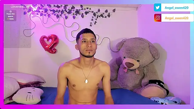 Snapshot of Angel_owen1 chatting on December 2024 11:08:02 AM Angel owen1 online show from December 2024 11:08:02 AM