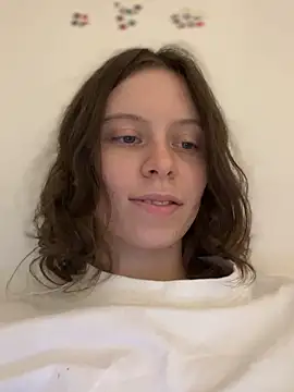 Snapshot of RinaMood chatting on November 2025 11:43:02 AM RinaMood online show from November 2025 11:43:02 AM