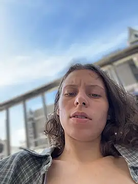 Snapshot of RinaMood chatting on December 2025 04:39:02 AM RinaMood online show from December 2025 04:39:02 AM