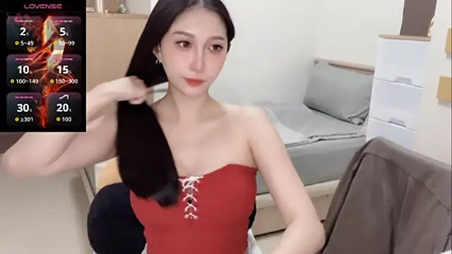 yu5888 online show from November 2025 09:55:02 AM