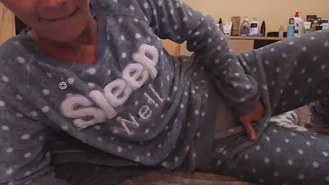 Snapshot of LovelyAndraGirl chatting on September 2025 07:37:02 PM LovelyAndraGirl online show from September 2025 07:37:02 PM