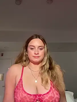 Snapshot of Sophie_Raegan chatting on March 2026 08:09:01 AM Sophie Raegan online show from March 2026 08:09:01 AM