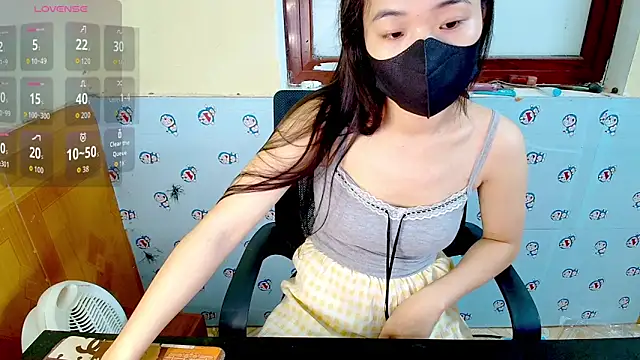   Saphia   online show from April 2026 12:41:02 AM